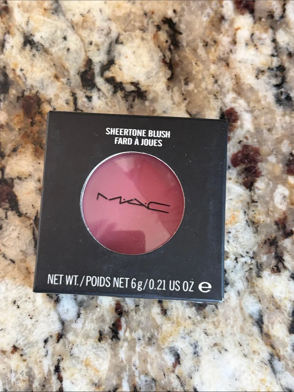 ♥️👍MAC Cosmetics Sheertone Blush Peachykeen
